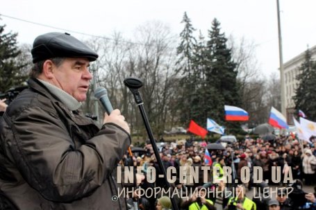 В Одессе прошло многотысячное вече (фоторепортаж) В Одессе прошло многотысячное вече (фоторепортаж)