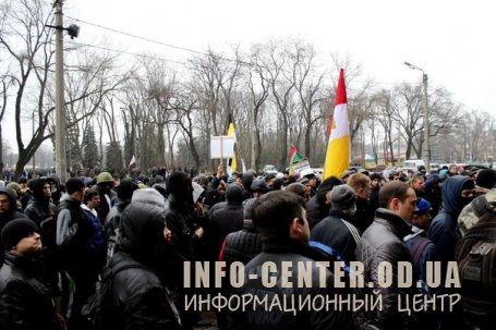 В Одессе прошло многотысячное вече (фоторепортаж) В Одессе прошло многотысячное вече (фоторепортаж)