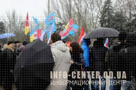 В Одессе прошло многотысячное вече (фоторепортаж) В Одессе прошло многотысячное вече (фоторепортаж)
