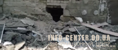 Луганск: в ходе артиллерийского обстрела разрушены школа и онкологический диспансер (видео)