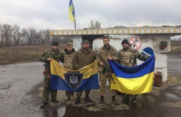 ВСУ продвигаются по территории, за Минском-1 должен быть под украинским флагом, поэтому не нарушают никаких договоренностей